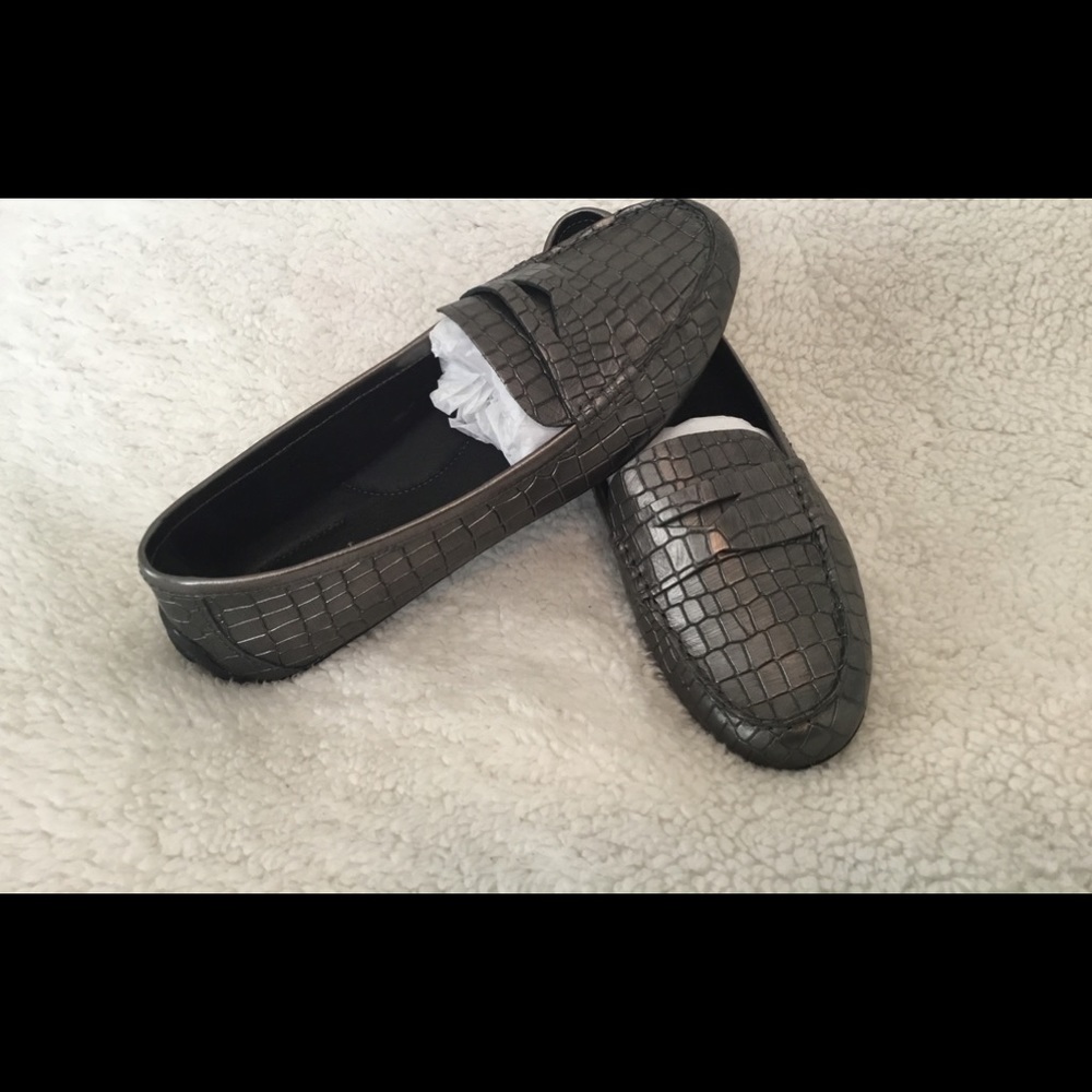 Born Malena Pewter Driving Moc